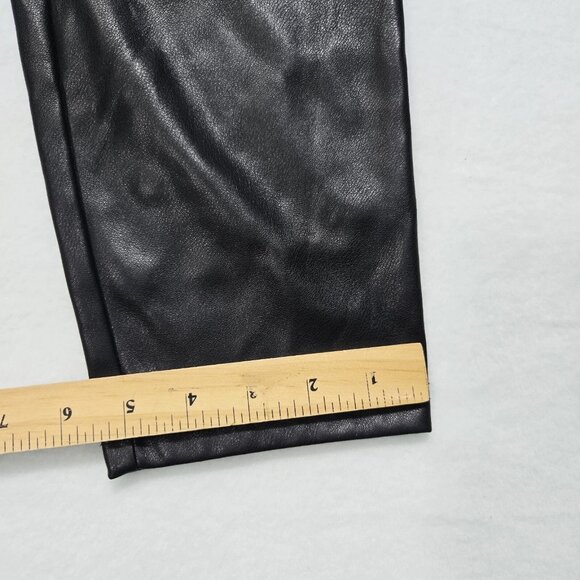 Fabletics Pant Womens L Black Faux‎ Leather Straight Leg Mid Rise Ankle Classic - Picture 11 of 11